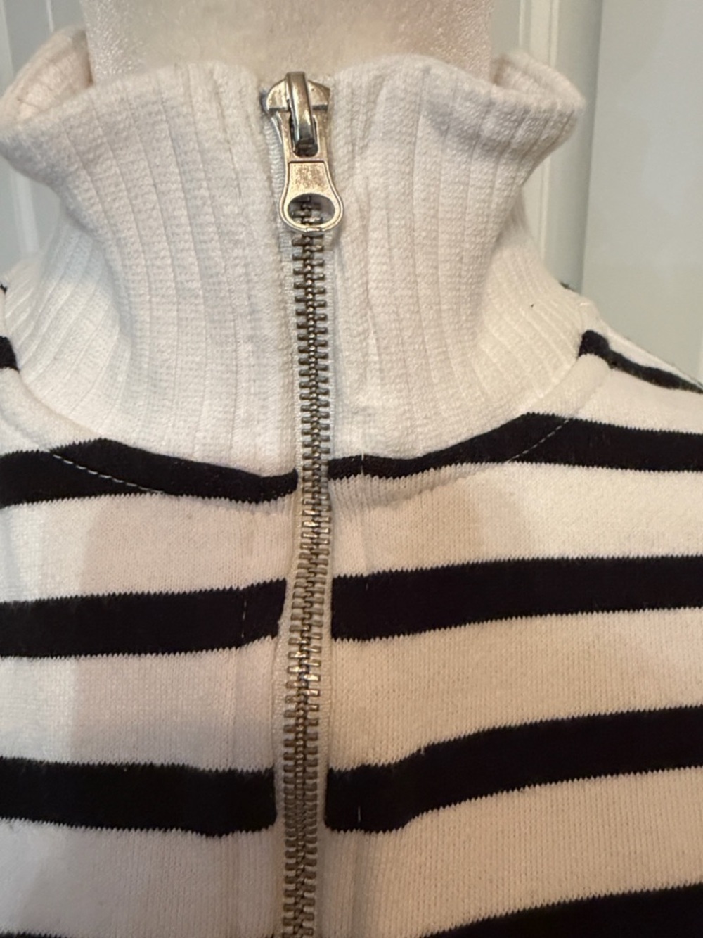 C&C California Women's Cropped Striped Half-Zip Small Pullover Top - Picture 3 of 11